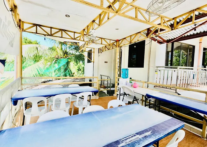 Lion Dive Bed & Breakfast